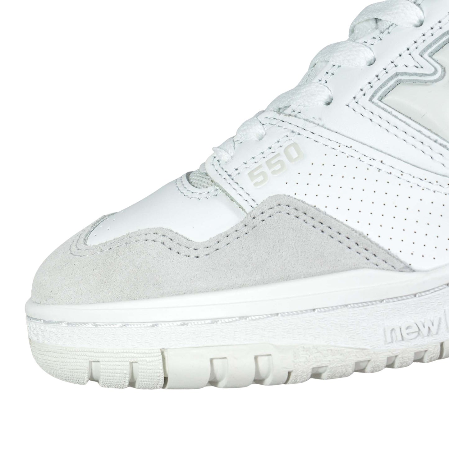 New_Balance_BB550LSA_white_reflection